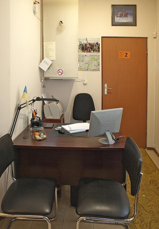 Niko Hostelリヴィウ エクステリア 写真