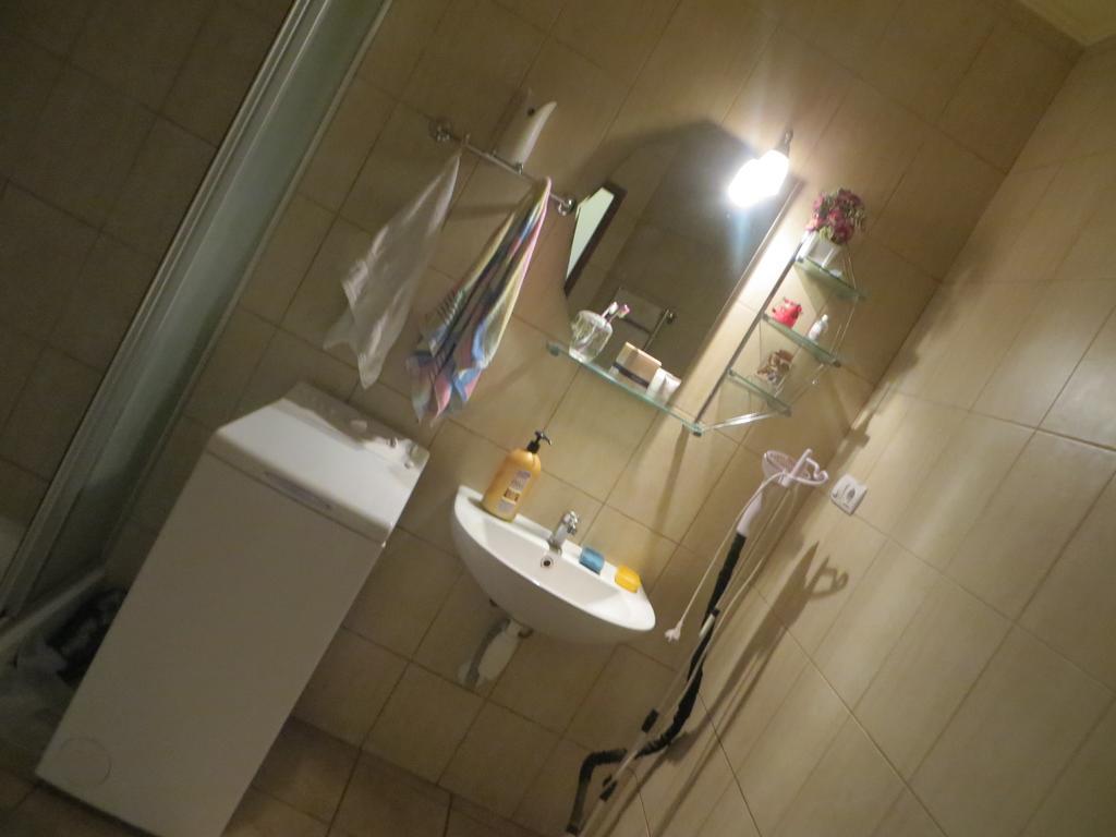 Niko Hostelリヴィウ エクステリア 写真